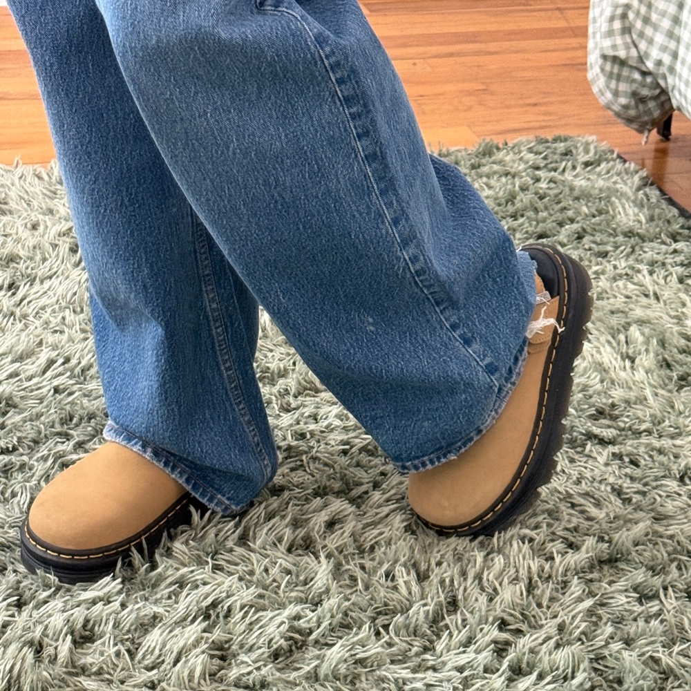 SOLD ON DEPOP :: Dr.Martens ZebZag Mules